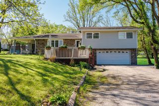 220 W Francis Road, New Lenox, IL 60451