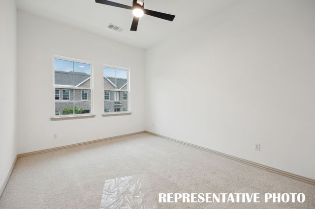 5216 Springlake Parkway, Haltom City, TX 76117