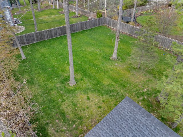 344 E Witchwood Lane, Lake Bluff, IL 60044