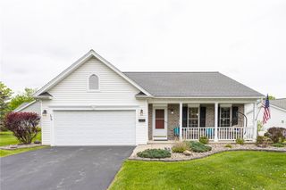 179 Parliament Circle PVT, Greece, NY 14616