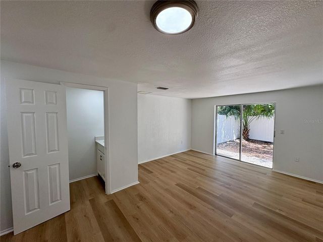 305 57TH AVENUE DRIVE E A, Bradenton, FL 34203