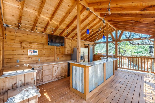 8523 Alydar Circle, Fair Oaks Ranch, TX 78015