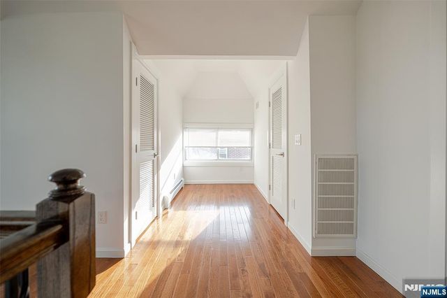 37 Myrtle, Edgewater, NJ 07020