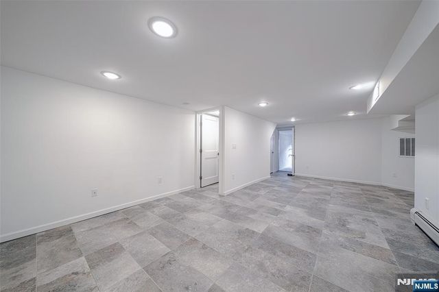 37 Myrtle, Edgewater, NJ 07020