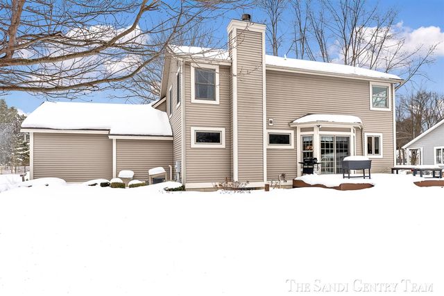 15233 Rannes Street, Spring Lake, MI 49456