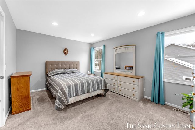 15233 Rannes Street, Spring Lake, MI 49456