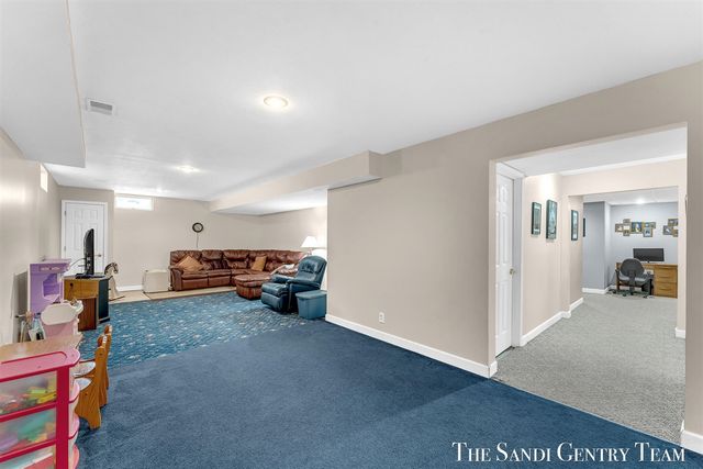 15233 Rannes Street, Spring Lake, MI 49456