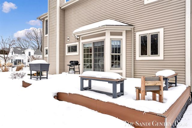 15233 Rannes Street, Spring Lake, MI 49456