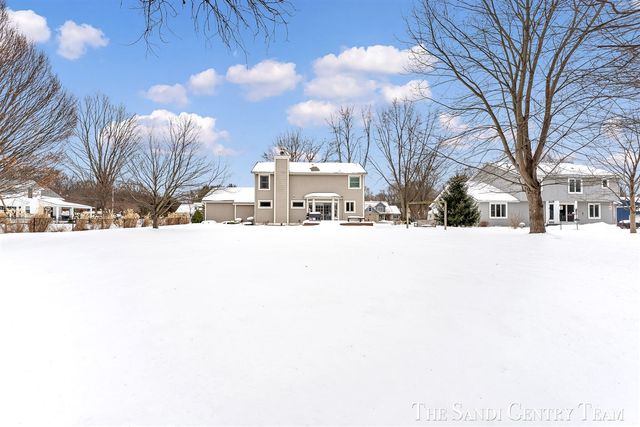 15233 Rannes Street, Spring Lake, MI 49456