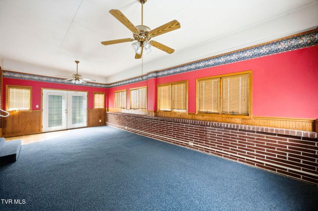 173 South Pickens Bridge Road, Johnson City, TN 37615