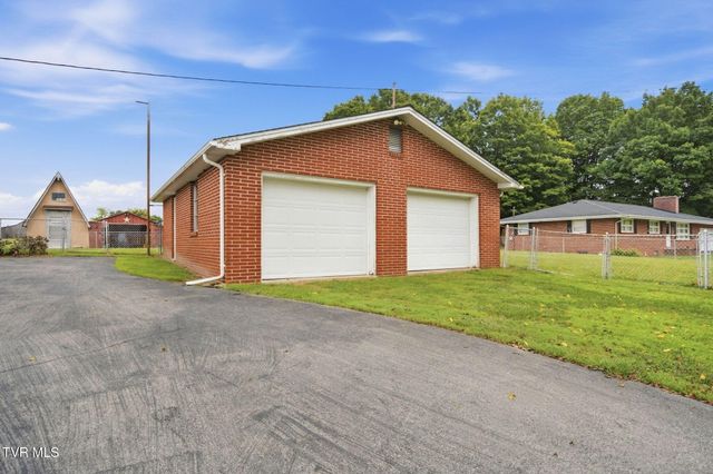 173 South Pickens Bridge Road, Johnson City, TN 37615