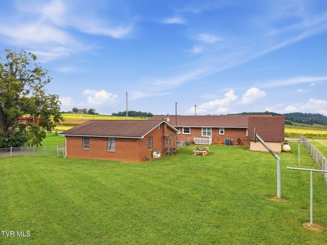 173 South Pickens Bridge Road, Johnson City, TN 37615