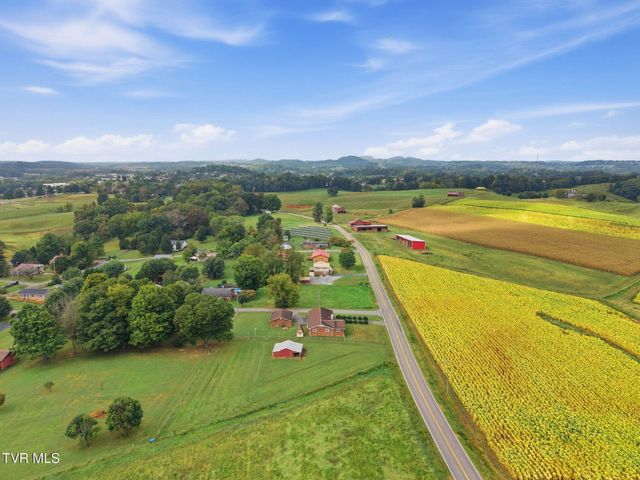 173 South Pickens Bridge Road, Johnson City, TN 37615