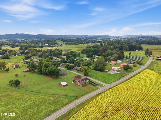 173 South Pickens Bridge Road, Johnson City, TN 37615