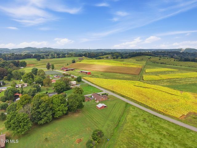 173 South Pickens Bridge Road, Johnson City, TN 37615
