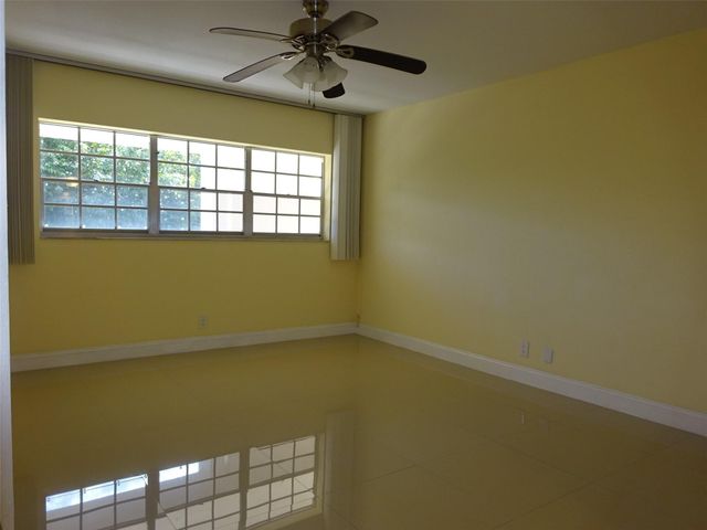 2801 N Palm Aire Drive 308, Pompano Beach, FL 33069