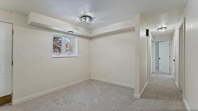 829 Pleasantview Drive SE, Willmar, MN 56201