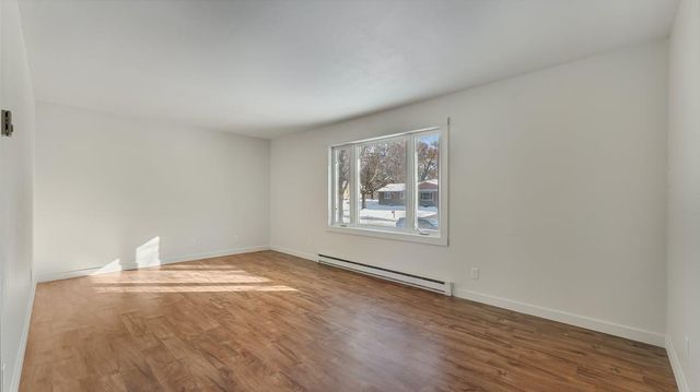 829 Pleasantview Drive SE, Willmar, MN 56201