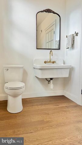 6 DURHAM RD, Ottsville, PA 18942