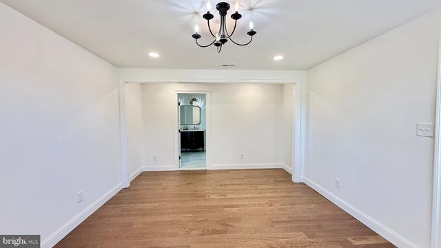 6 DURHAM RD, Ottsville, PA 18942