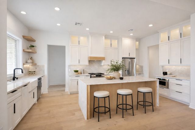 2033 Nichole Boulevard, Pottsboro, TX 75076