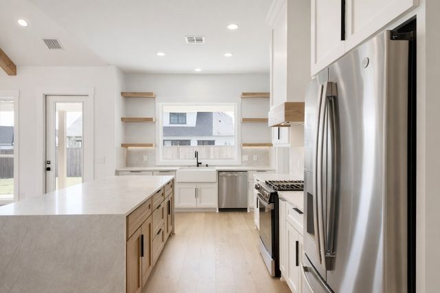 2033 Nichole Boulevard, Pottsboro, TX 75076