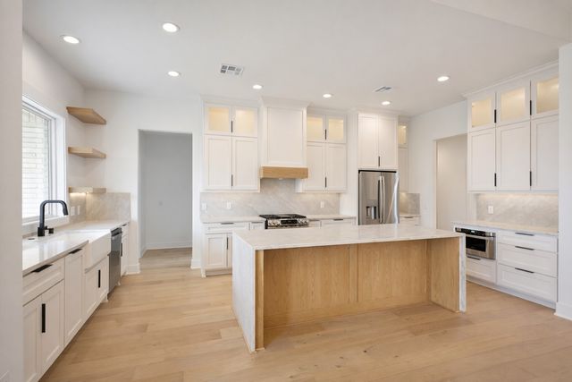 2033 Nichole Boulevard, Pottsboro, TX 75076