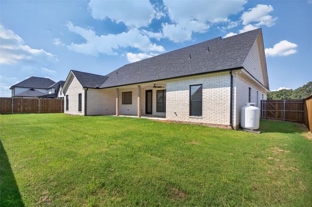2033 Nichole Boulevard, Pottsboro, TX 75076