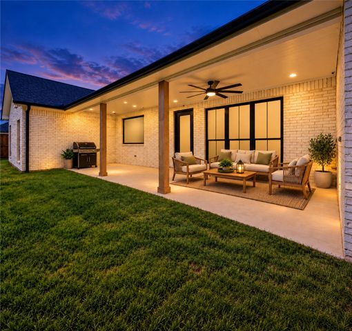 2033 Nichole Boulevard, Pottsboro, TX 75076