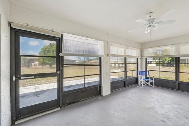 201 STONEHOUSE COURT, Sun City Center, FL 33573