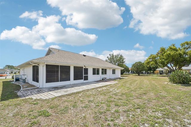 201 STONEHOUSE COURT, Sun City Center, FL 33573