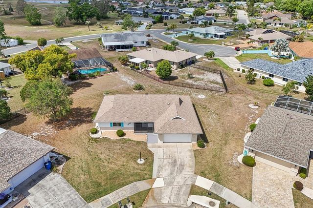 201 STONEHOUSE COURT, Sun City Center, FL 33573