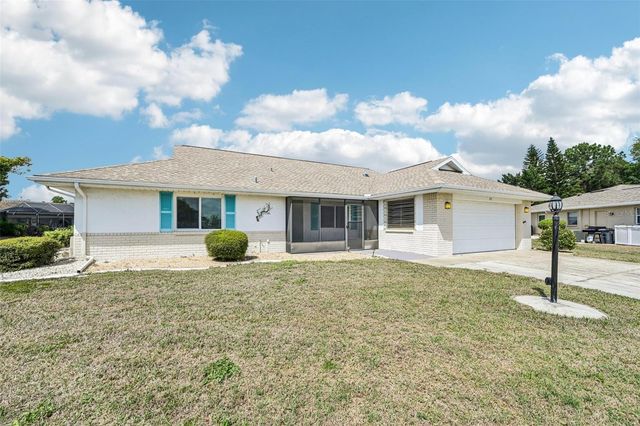 201 STONEHOUSE COURT, Sun City Center, FL 33573