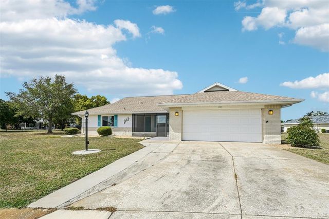 201 STONEHOUSE COURT, Sun City Center, FL 33573