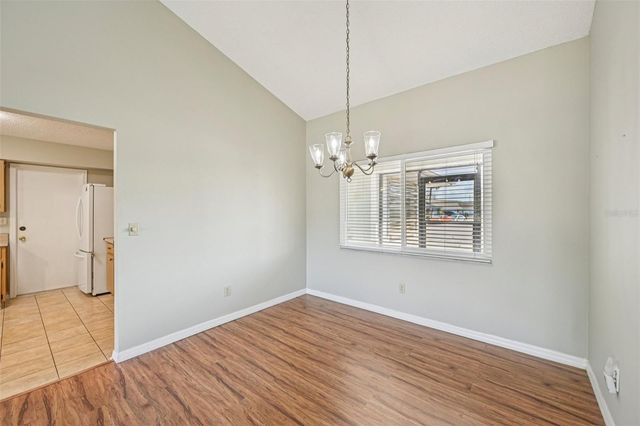 201 STONEHOUSE COURT, Sun City Center, FL 33573