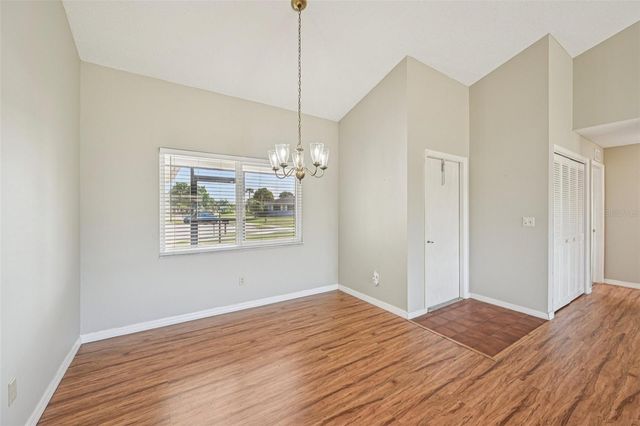 201 STONEHOUSE COURT, Sun City Center, FL 33573