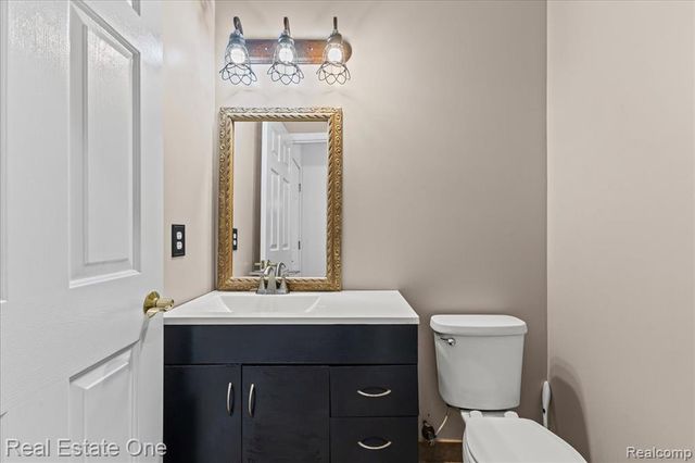 2475 Horace Street, West Bloomfield, MI 48324