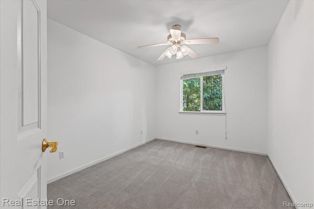 2475 Horace Street, West Bloomfield, MI 48324