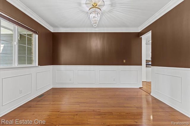 2475 Horace Street, West Bloomfield, MI 48324