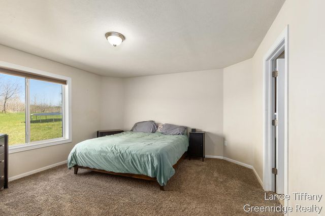 9334 Shaner Avenue, Rockford, MI 49341