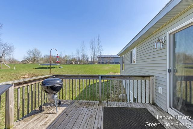 9334 Shaner Avenue, Rockford, MI 49341