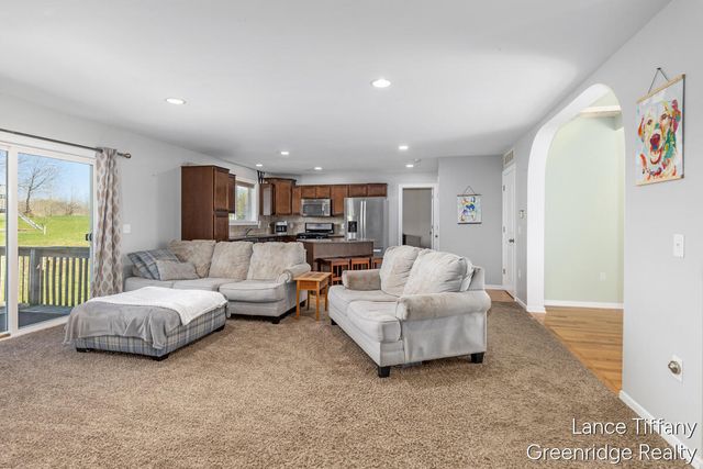 9334 Shaner Avenue, Rockford, MI 49341