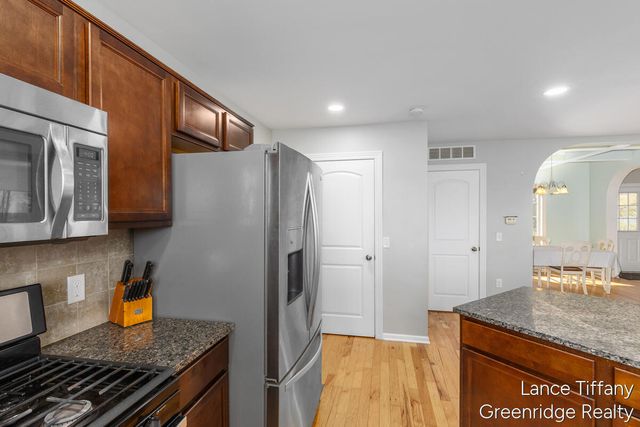 9334 Shaner Avenue, Rockford, MI 49341