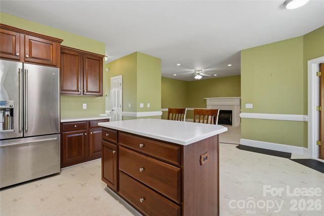182 E Tattersall Drive, Statesville, NC 28677