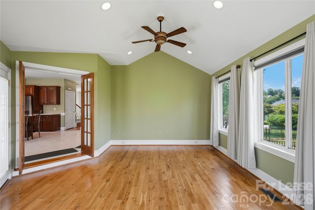 182 E Tattersall Drive, Statesville, NC 28677