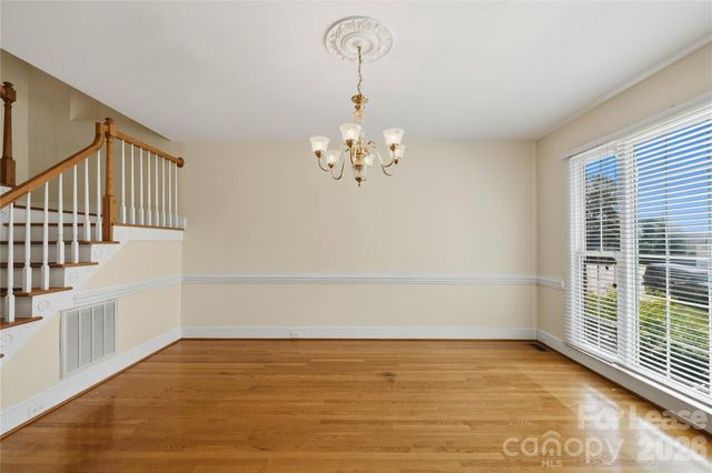 182 E Tattersall Drive, Statesville, NC 28677