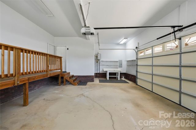 182 E Tattersall Drive, Statesville, NC 28677