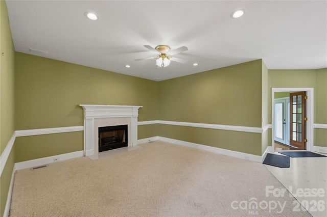 182 E Tattersall Drive, Statesville, NC 28677