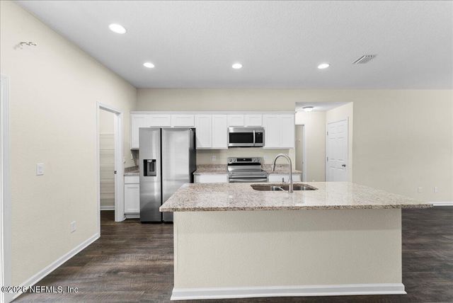 2383 DAISY Street, Middleburg, FL 32068