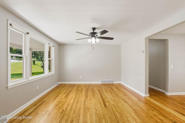 803 Otter Creek Rd, Vine Grove, KY 40175